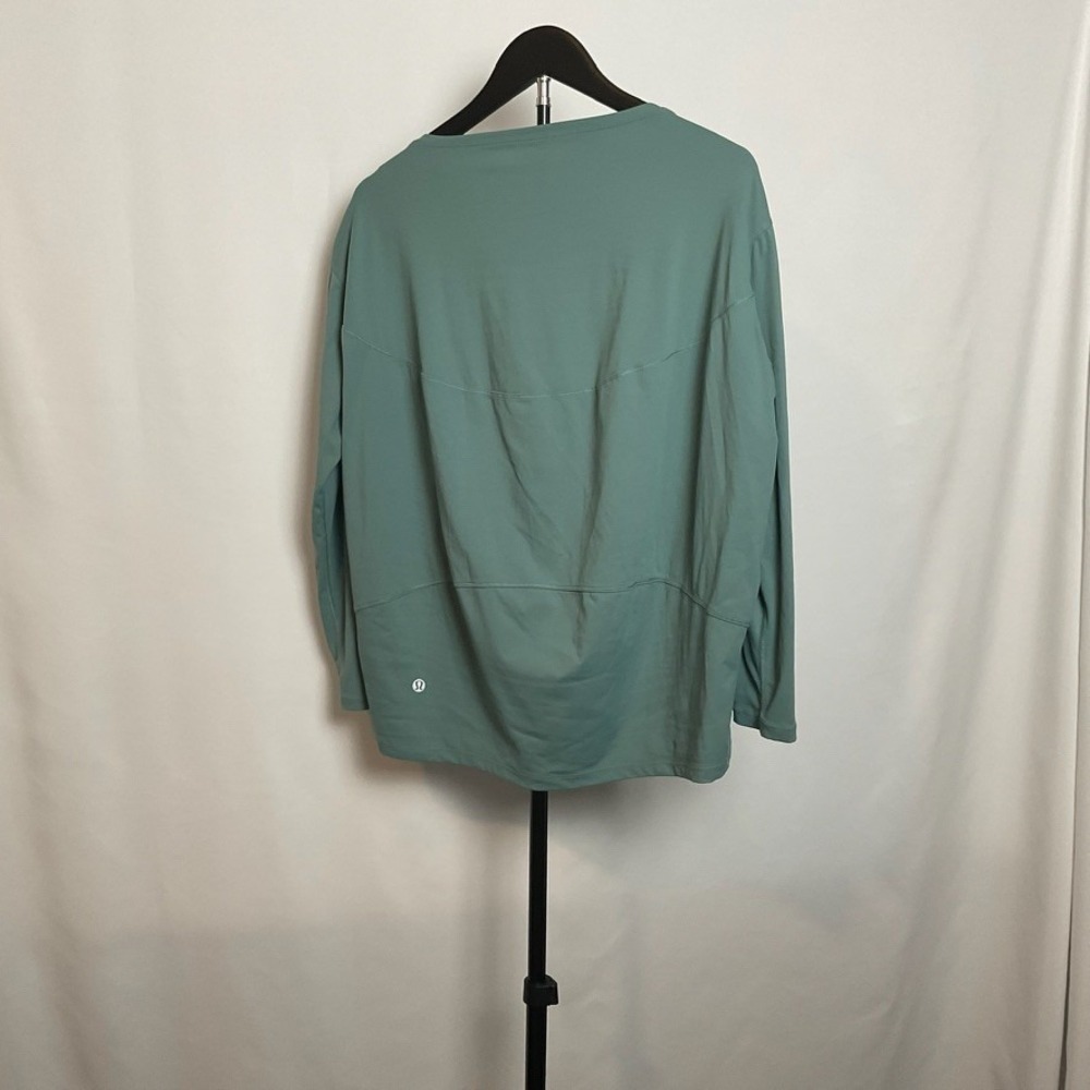 Lululemon Women Back In Action Long Sleeve Activewear Top Sage Green 10